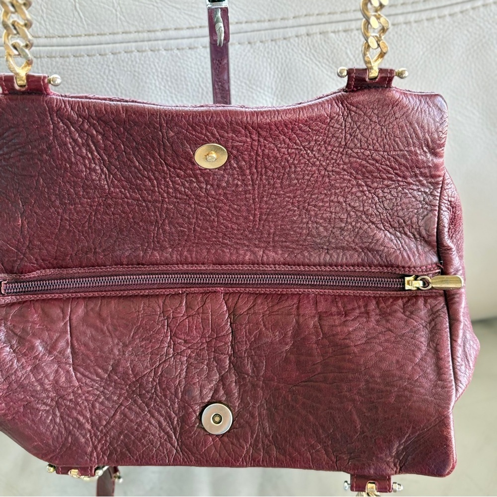 VINTAGE Embossed Floral Pattern Burgundy Leather Shoulder Crossbody Bag - Picture 10 of 16